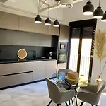Loft Puerta De Capitulares דירה