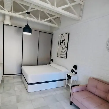 Loft Puerta De Capitulares アパート